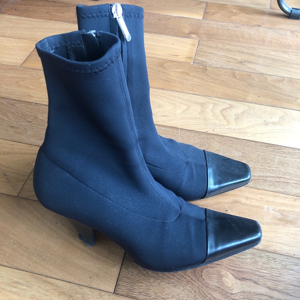 Neous sock bootie